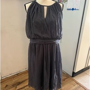 Women’s Semi-Formal Dress